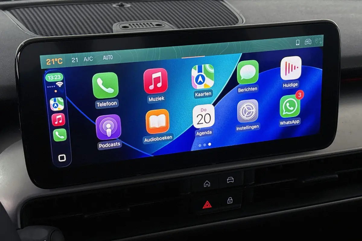 1.2 e-Hybrid Summit Keyless 360-Camera Camera JBL Apple CarPlay