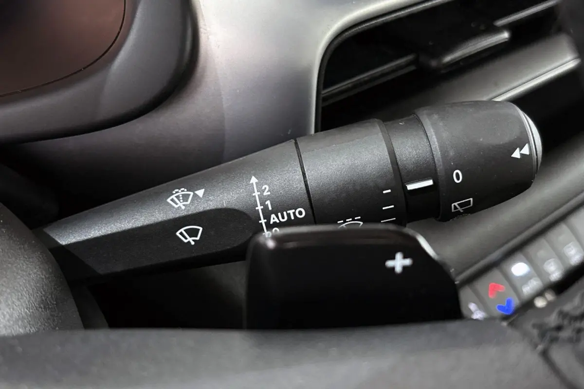 1.2 e-Hybrid Summit Keyless 360-Camera Camera JBL Apple CarPlay
