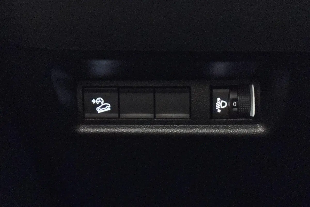 1.2 e-Hybrid Summit Keyless 360-Camera Camera JBL Apple CarPlay