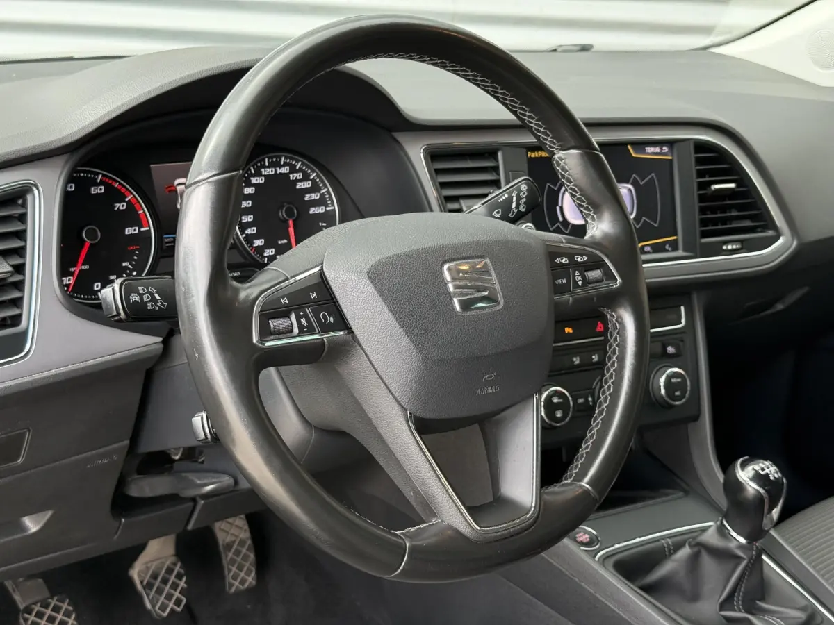 1.0 EcoTSI Style Business Intense Navi|PDC V+A|Clima|Carplay|Cruise|N.A.P|APK tot 02-2027