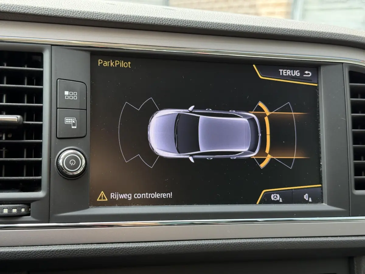 1.0 EcoTSI Style Business Intense Navi|PDC V+A|Clima|Carplay|Cruise|N.A.P|APK tot 02-2027