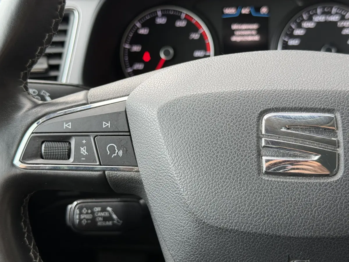 1.0 EcoTSI Style Business Intense Navi|PDC V+A|Clima|Carplay|Cruise|N.A.P|APK tot 02-2027