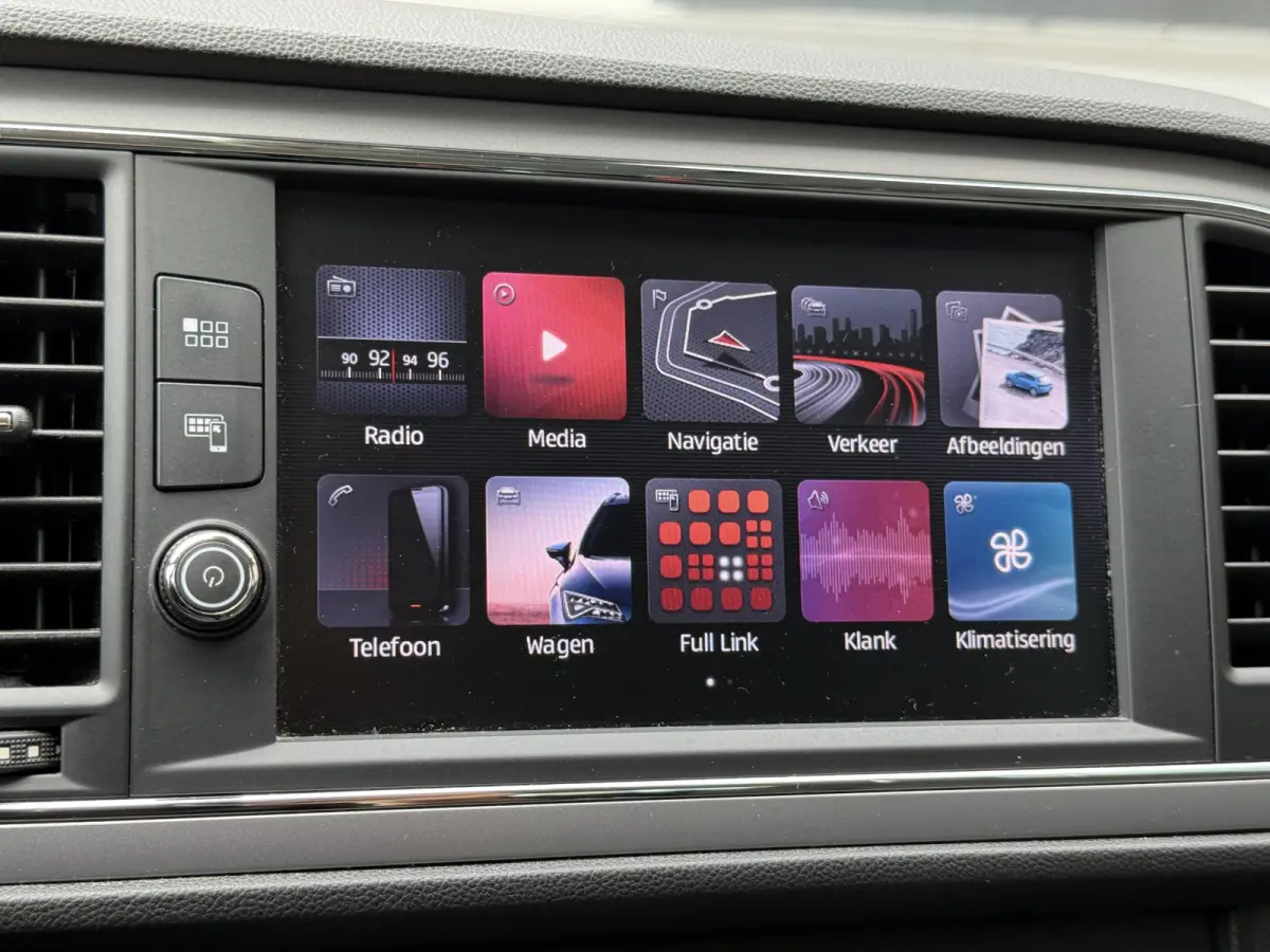 1.0 EcoTSI Style Business Intense Navi|PDC V+A|Clima|Carplay|Cruise|N.A.P|APK tot 02-2027
