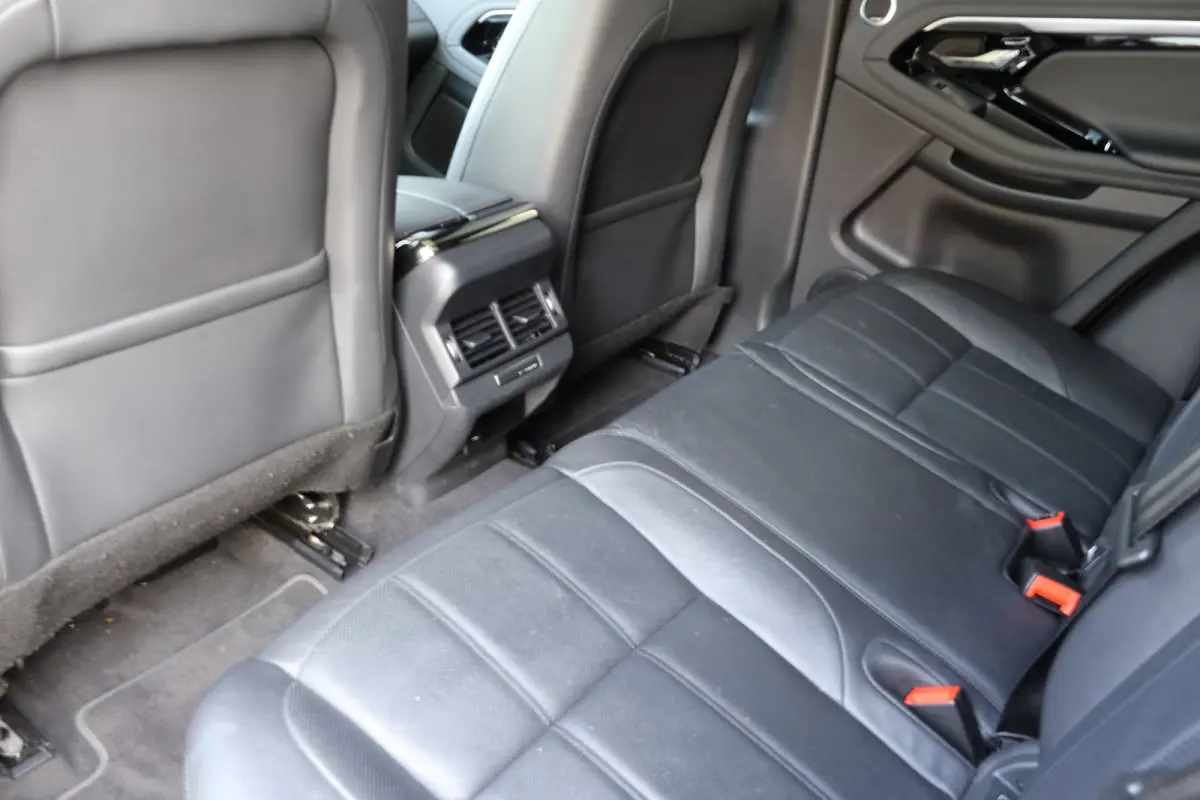 1.5 P300e AWD R-Dynamic HSE Black Optiek | panoramadak | meridian | adap. cruise | camera | keyless