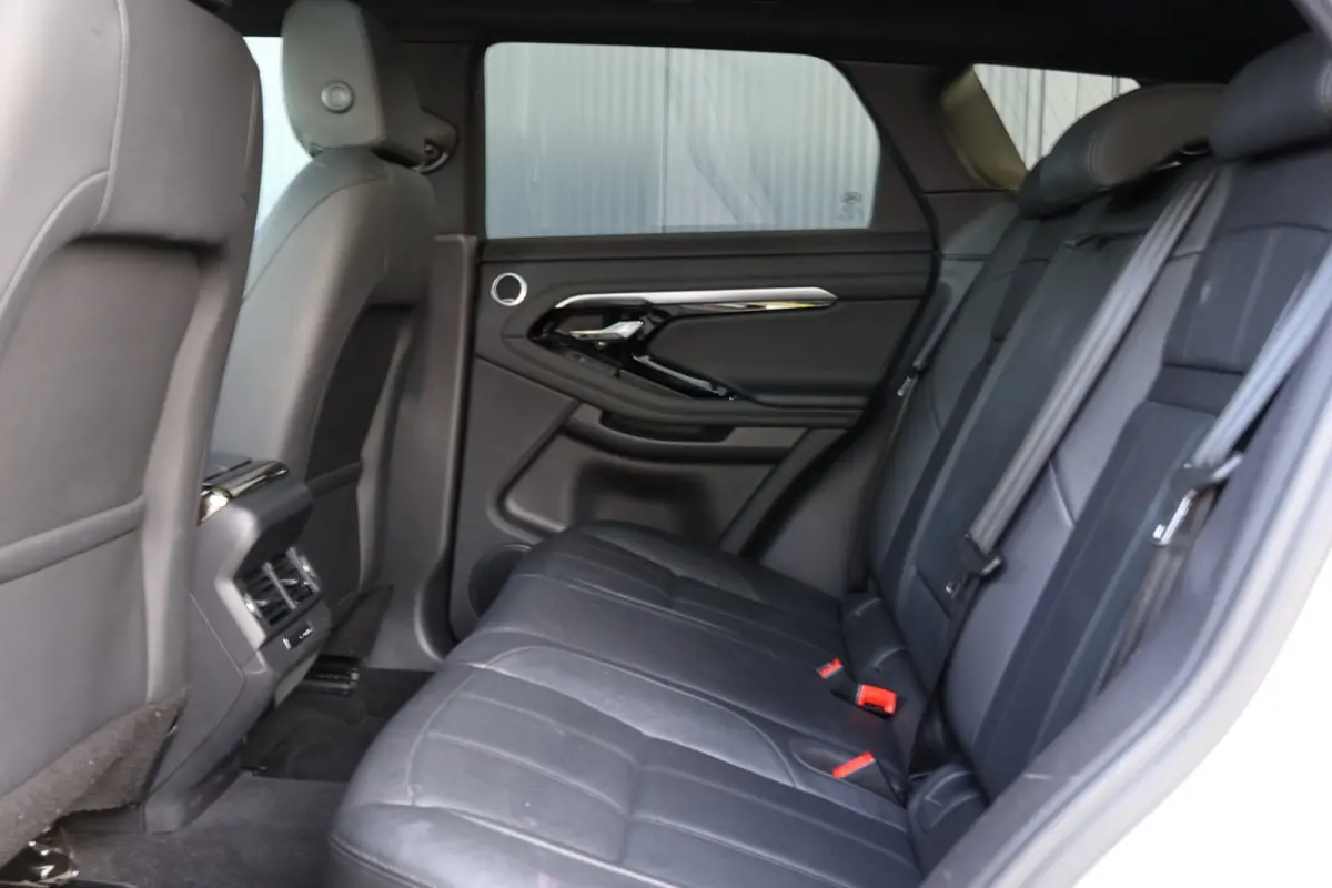 1.5 P300e AWD R-Dynamic HSE Black Optiek | panoramadak | meridian | adap. cruise | camera | keyless