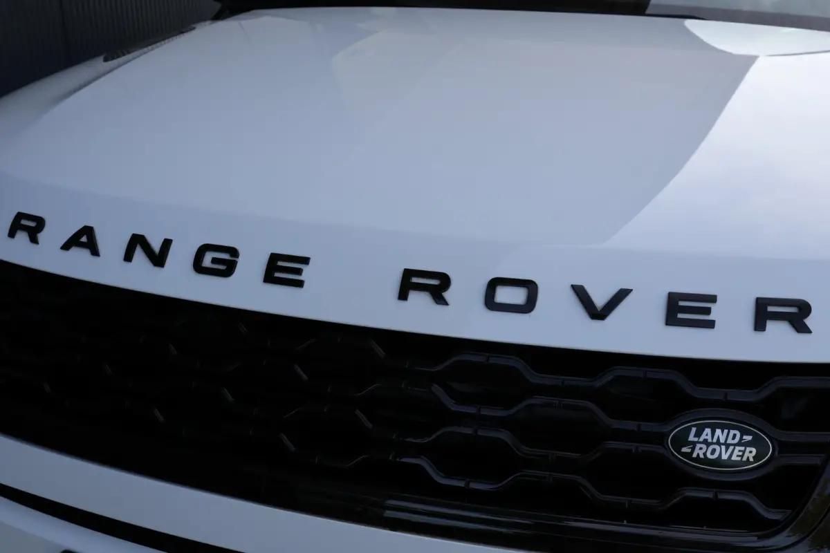 1.5 P300e AWD R-Dynamic HSE Black Optiek | panoramadak | meridian | adap. cruise | camera | keyless