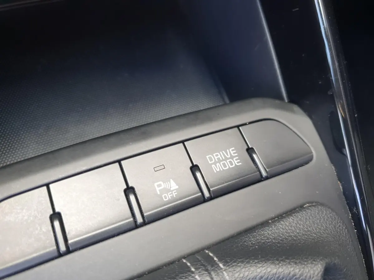 1.0 T-GDi MHEV DynamicLine | Navigatie | Camera | Climate control | Cruise control | Apple Carplay / Android Auto | Parkeersensoren achter |