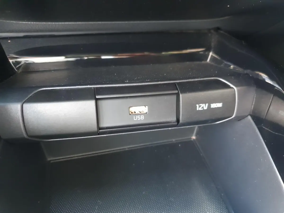 1.0 T-GDi MHEV DynamicLine | Navigatie | Camera | Climate control | Cruise control | Apple Carplay / Android Auto | Parkeersensoren achter |