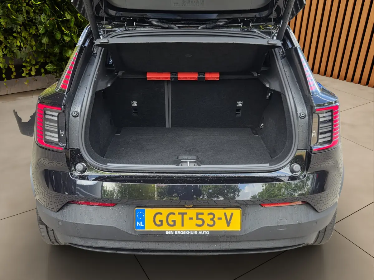 Single Motor Extended Range Plus 69 kWh | Camera | Harman/Kardon | Pilot Assist | Stuur/stoelverwarming | Sfeerverlichting