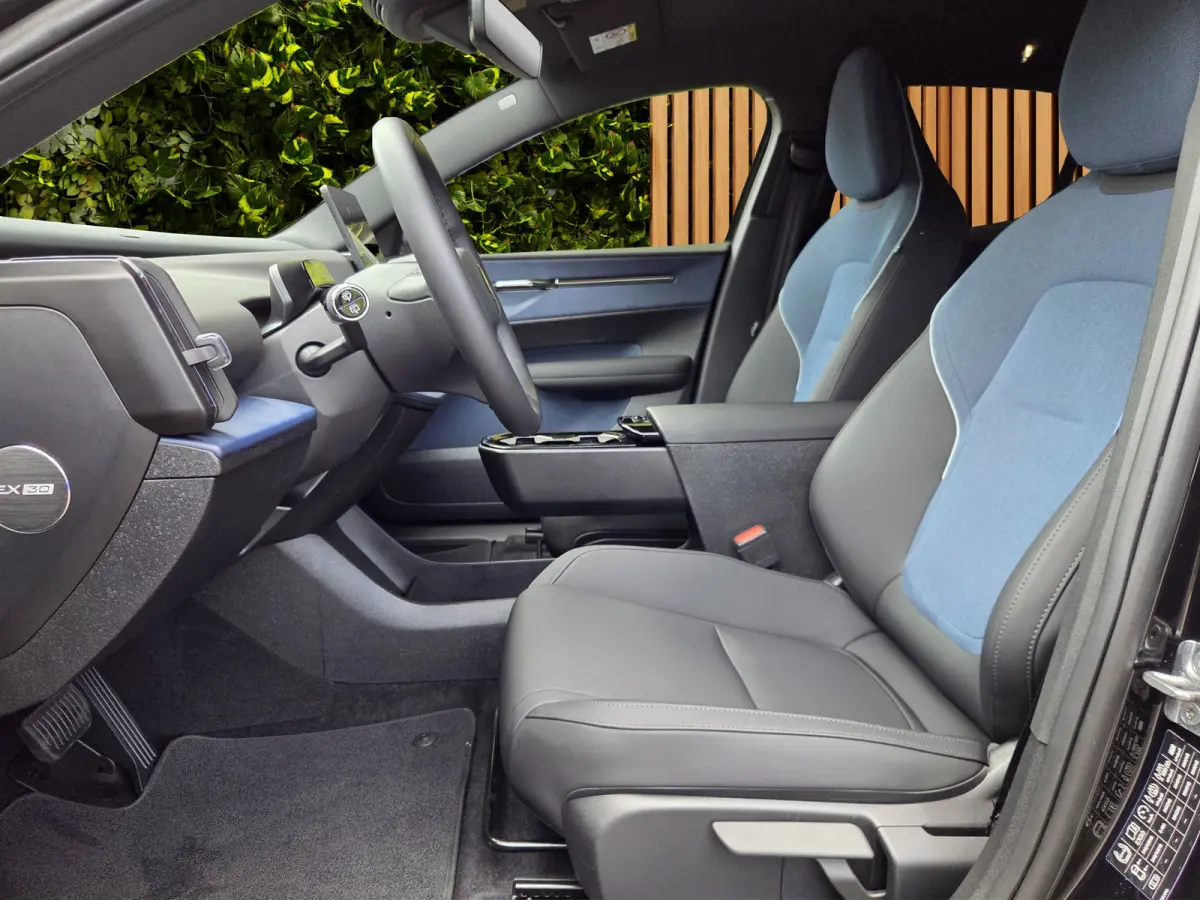 Single Motor Extended Range Plus 69 kWh | Camera | Harman/Kardon | Pilot Assist | Stuur/stoelverwarming | Sfeerverlichting