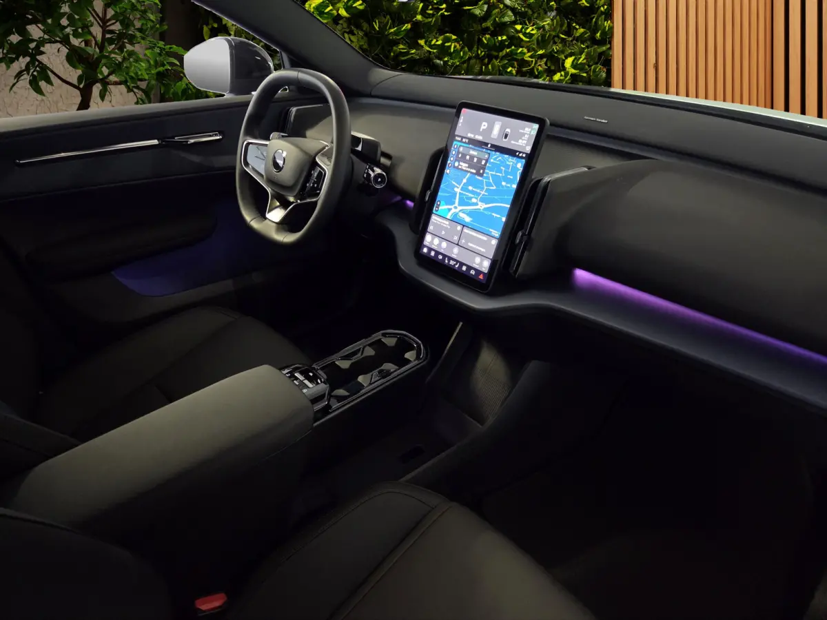 Single Motor Extended Range Plus 69 kWh | Camera | Harman/Kardon | Pilot Assist | Stuur/stoelverwarming | Sfeerverlichting