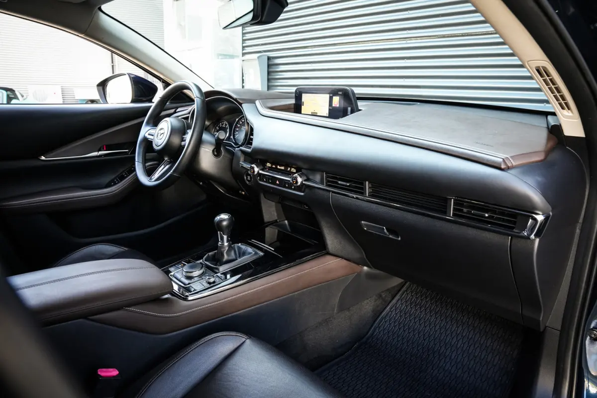 2.0 e-SkyActiv-G M Hybrid Comfort | CarPlay | Clima | ACC | Trekhaak | Leder | Navi | 360 camera |
