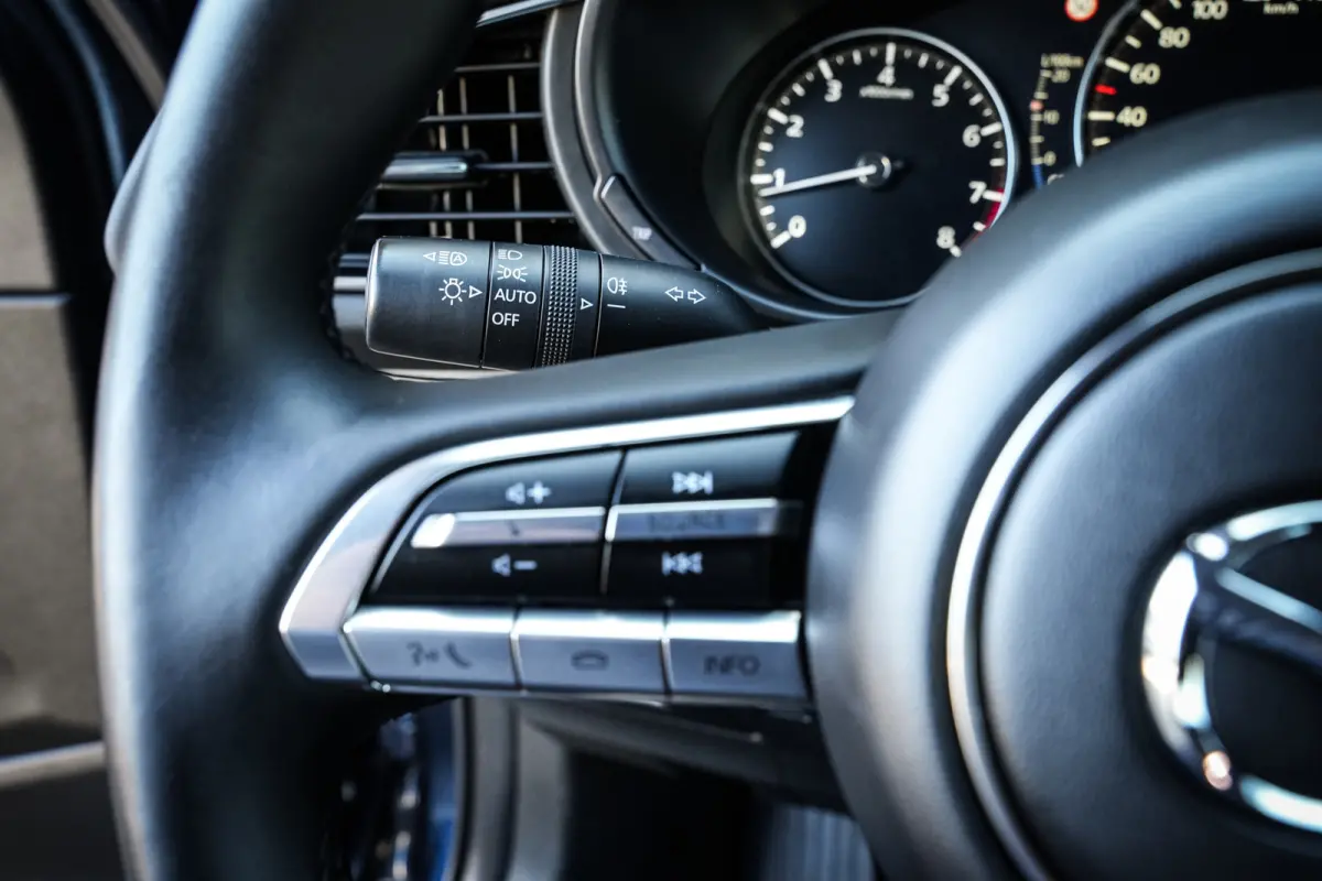 2.0 e-SkyActiv-G M Hybrid Comfort | CarPlay | Clima | ACC | Trekhaak | Leder | Navi | 360 camera |