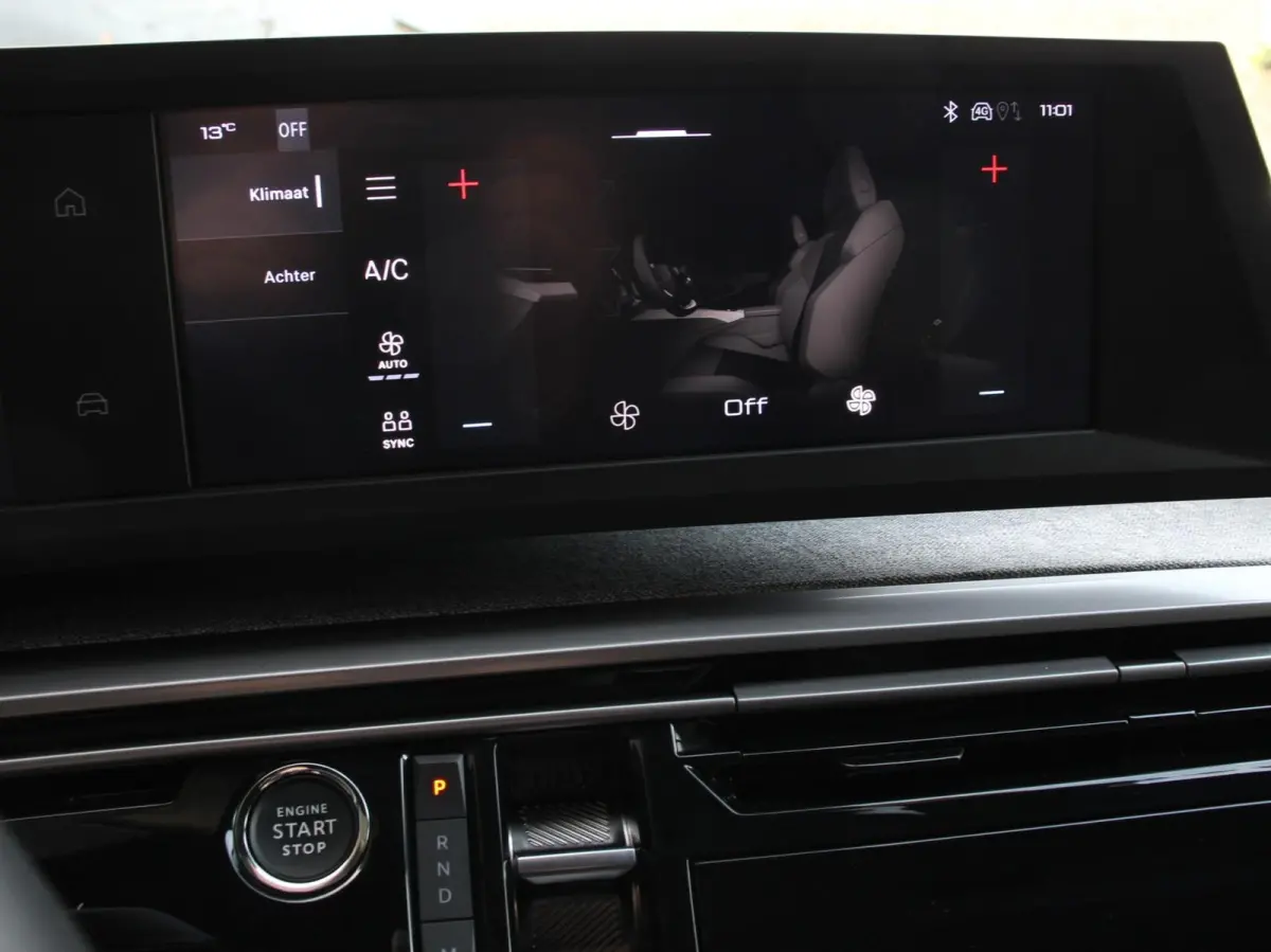 1.2 Hybrid 145pk Automaat Allure 7p Navigatie Apple Carplay Android Auto Camera Climate control Dab Led Keyless start Lichtmetalen Velgen Parkeer sensoren