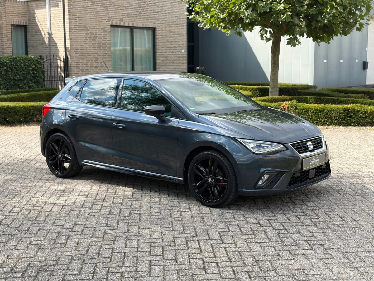 1.0 EcoTSI FR 110PK I LED I CAMERA CARPLAY I PDC I CLIMA I VOL VOL!!