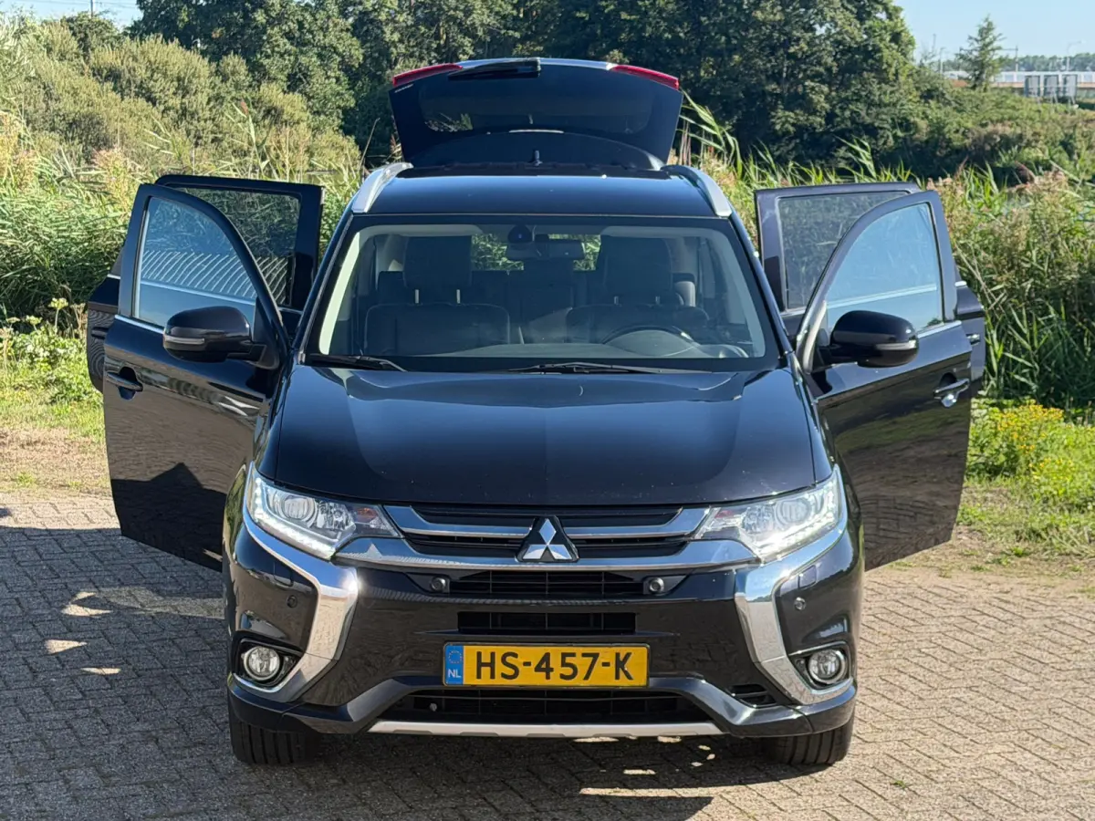 2.0 PHEV NW MODEL Executive Edition - Black Pearl - Camera/Keyless/Seatheat - Topstaat