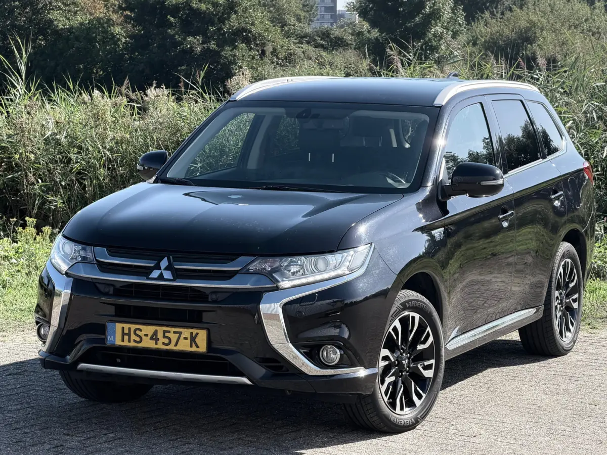 2.0 PHEV NW MODEL Executive Edition - Black Pearl - Camera/Keyless/Seatheat - Topstaat