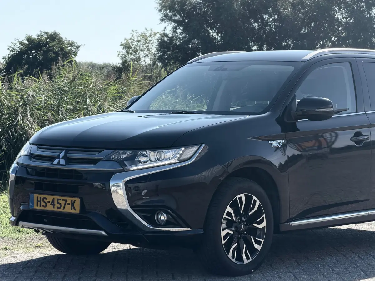 2.0 PHEV NW MODEL Executive Edition - Black Pearl - Camera/Keyless/Seatheat - Topstaat
