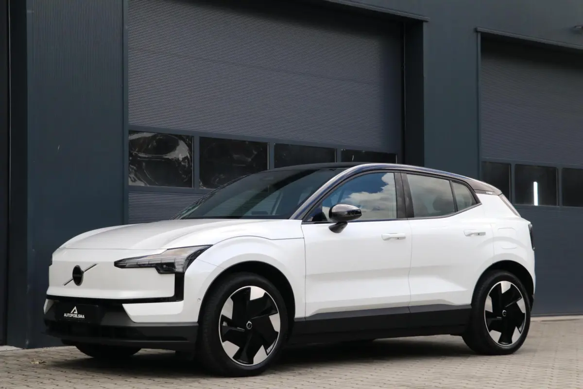 Twin Motor Performance Ultra 69 kWh 429PK Panodak Trekhaak Warmtepomp AdaptivCruise Harman/Kardon Leder 40000KM BJ2024