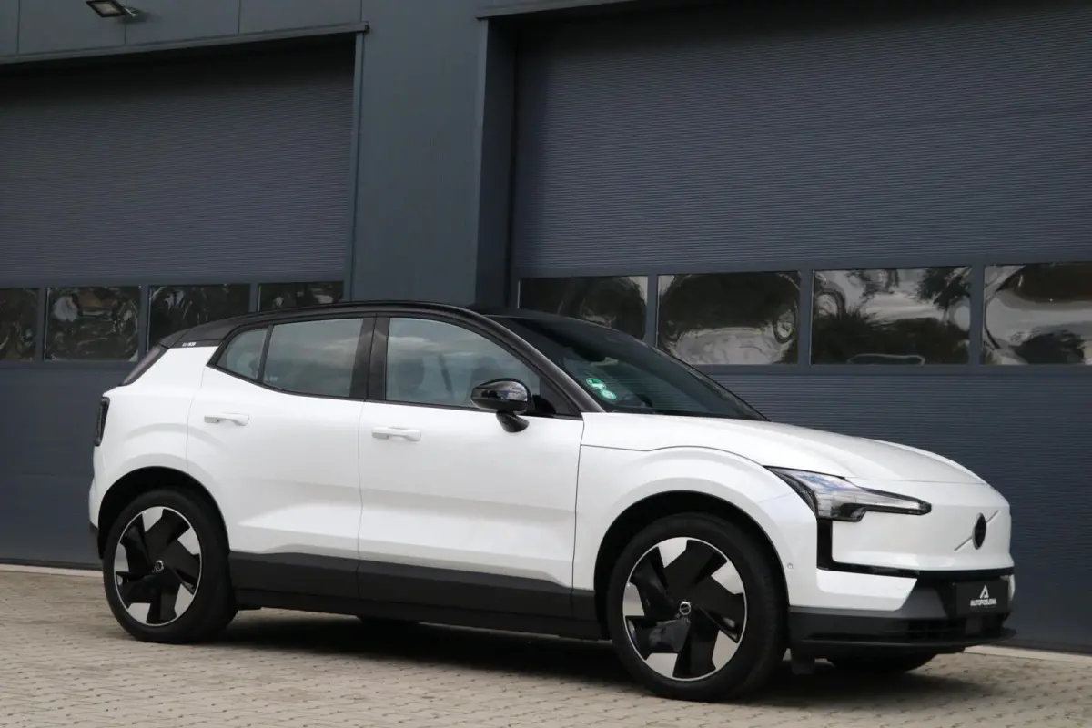 Twin Motor Performance Ultra 69 kWh 429PK Panodak Trekhaak Warmtepomp AdaptivCruise Harman/Kardon Leder 40000KM BJ2024