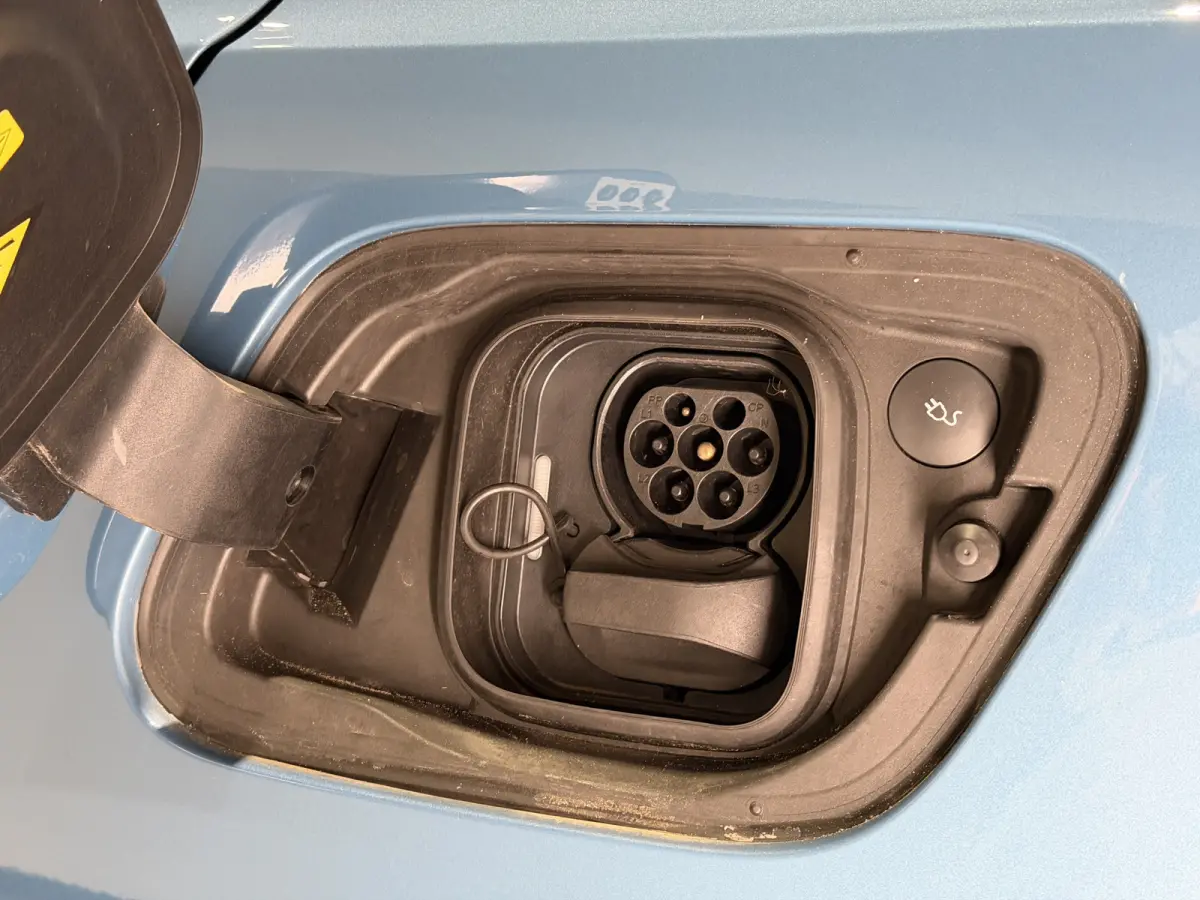 Recharge Plus 69 kWh | Adaptief Cruise Control | Keyless | Voorstoelen verwarmd