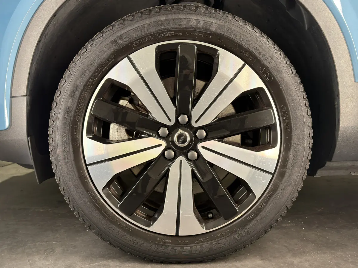 Recharge Plus 69 kWh | Adaptief Cruise Control | Keyless | Voorstoelen verwarmd