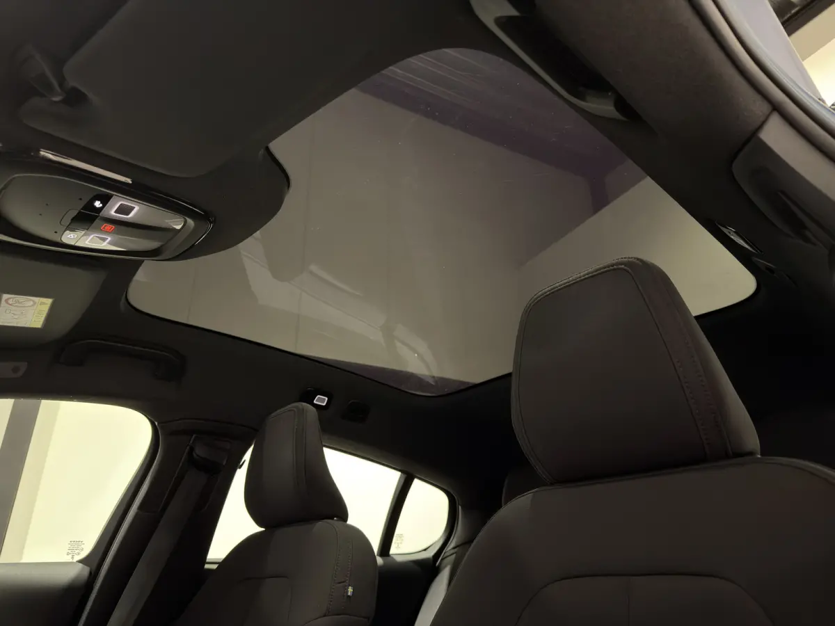 Recharge Plus 69 kWh | Adaptief Cruise Control | Keyless | Voorstoelen verwarmd