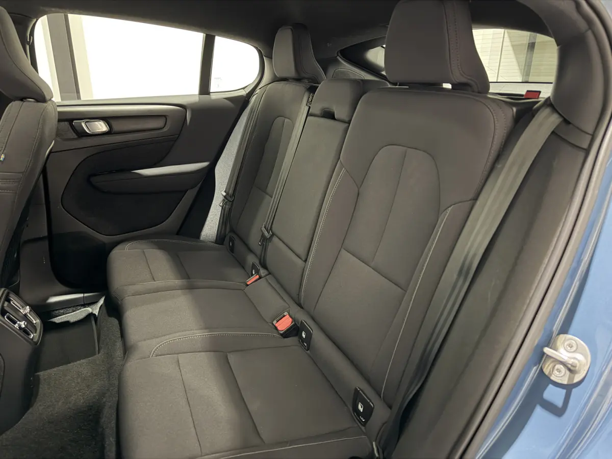 Recharge Plus 69 kWh | Adaptief Cruise Control | Keyless | Voorstoelen verwarmd