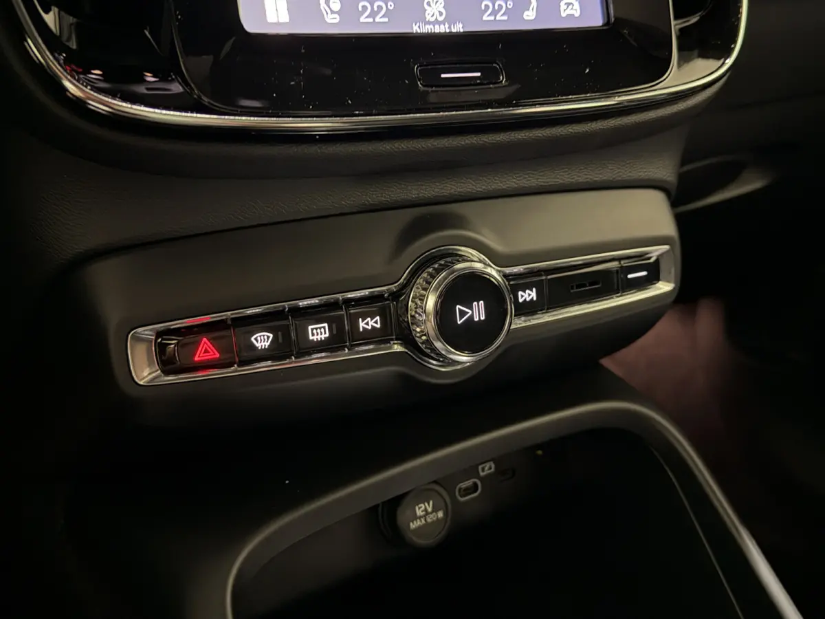Recharge Plus 69 kWh | Adaptief Cruise Control | Keyless | Voorstoelen verwarmd