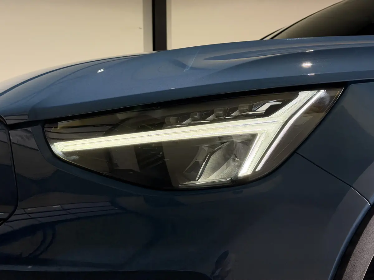 Recharge Plus 69 kWh | Adaptief Cruise Control | Keyless | Voorstoelen verwarmd