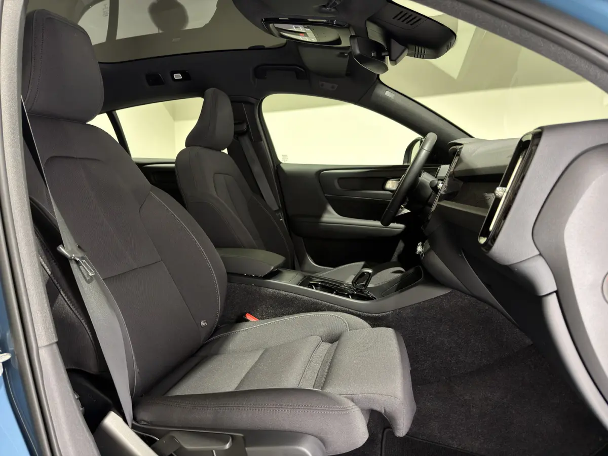 Recharge Plus 69 kWh | Adaptief Cruise Control | Keyless | Voorstoelen verwarmd