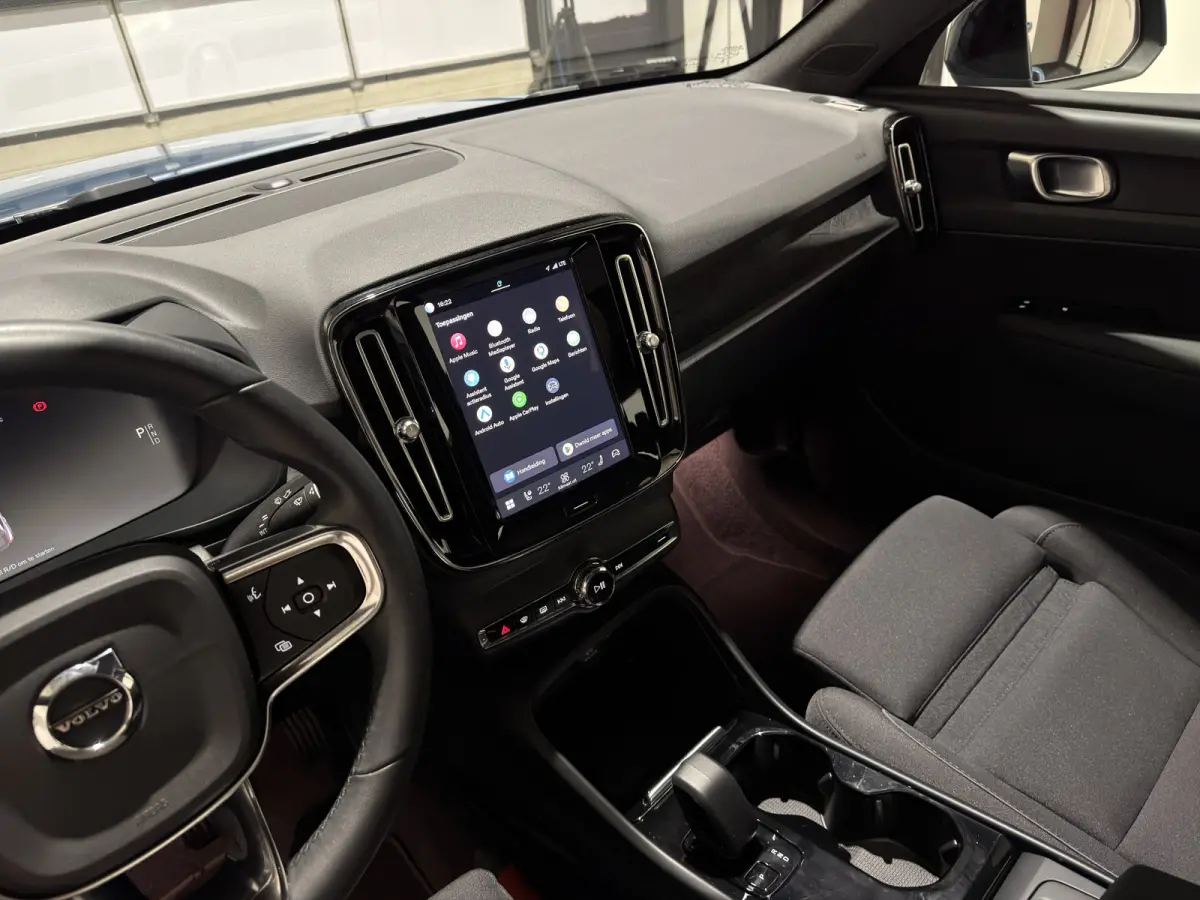 Recharge Plus 69 kWh | Adaptief Cruise Control | Keyless | Voorstoelen verwarmd