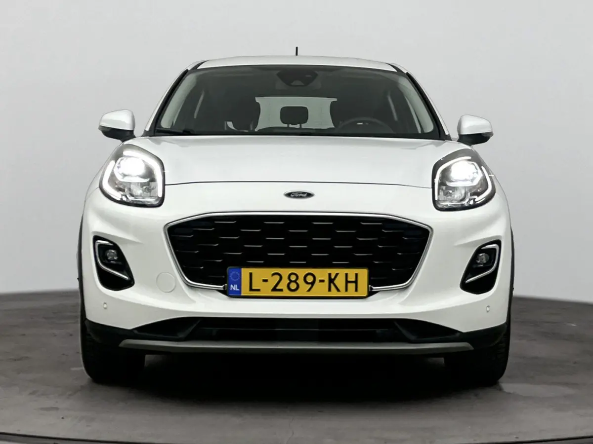 1.0 EcoBoost Titanium | CAMERA | DODE HOEK DETECTIE | CLIMATE CONTROL | NAVIGATIE |