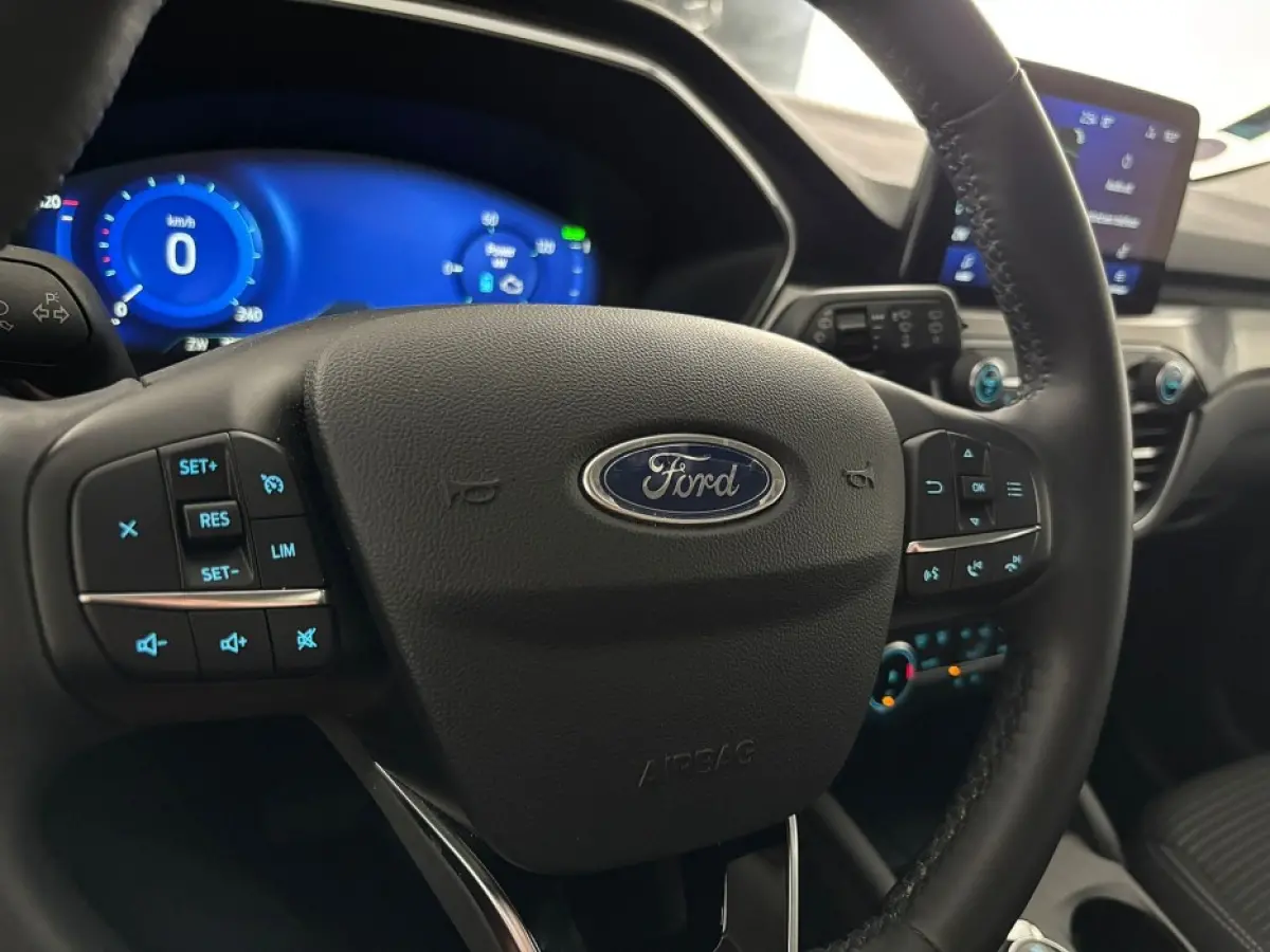 2.5 PHEV Titanium | NAVI | ECC | VELGEN