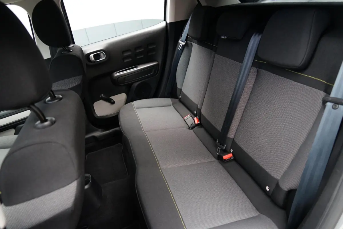 1.2 PureTech S&S Feel Edition, PDC, CarPlay, clima