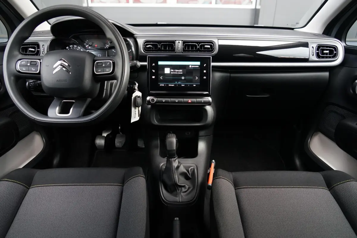 1.2 PureTech S&S Feel Edition, PDC, CarPlay, clima