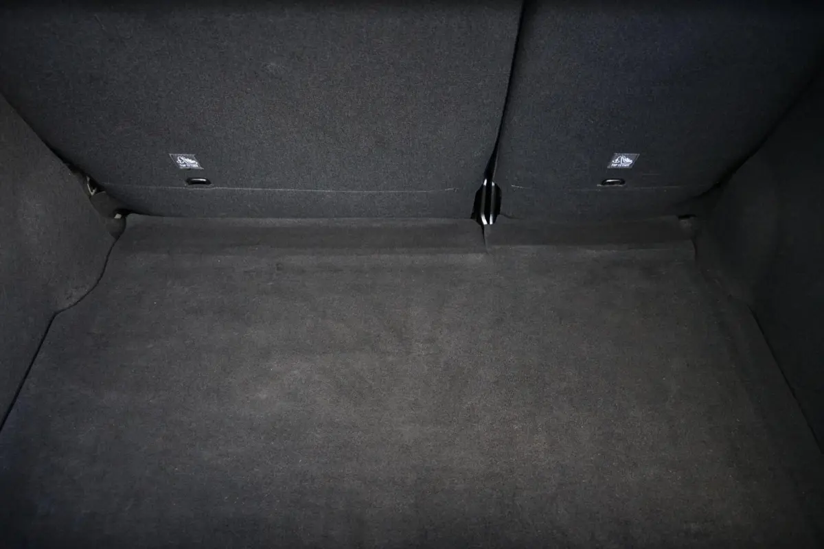 1.2 PureTech S&S Feel Edition, PDC, CarPlay, clima