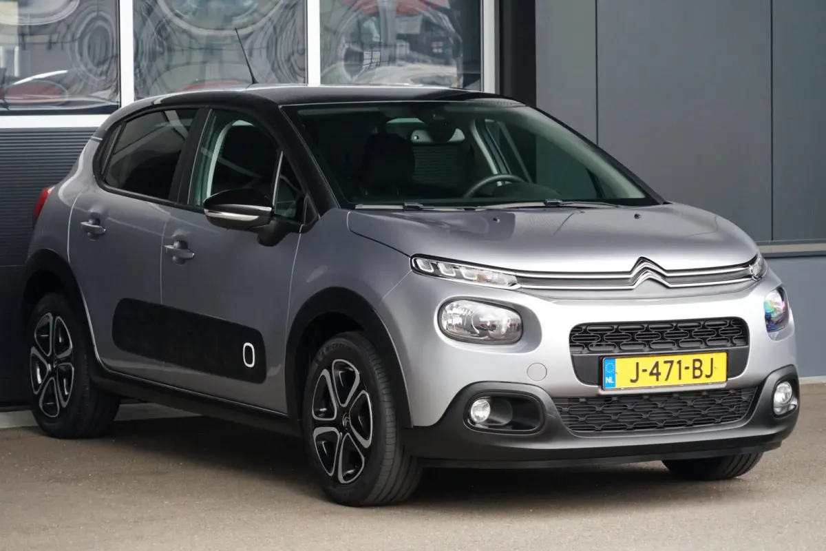 1.2 PureTech S&S Feel Edition, PDC, CarPlay, clima