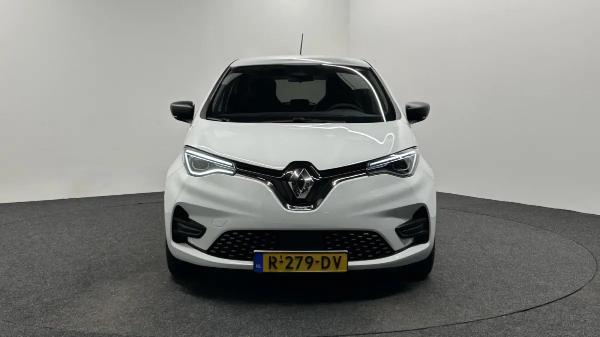 R110 Life 52 kWh CARPLAY NAVI CRUISE KOOP ACCU.