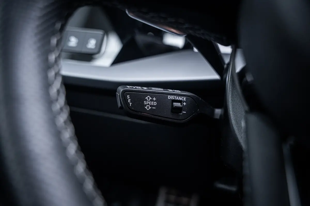 30 TFSI S edition | Airco (automatisch) | Apple Carplay/Android Auto|telefoonintegratie premium | Cruise control