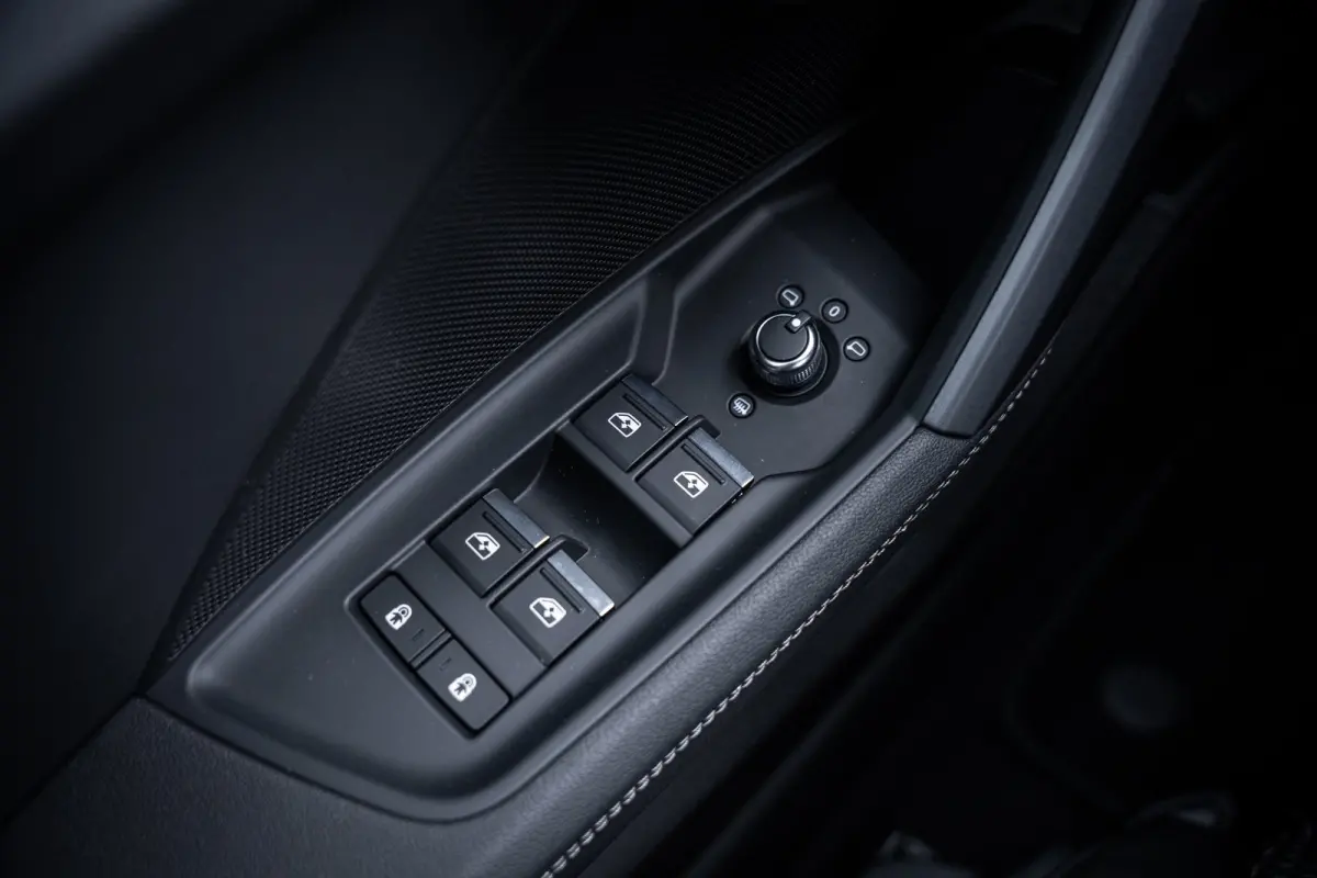 30 TFSI S edition | Airco (automatisch) | Apple Carplay/Android Auto|telefoonintegratie premium | Cruise control