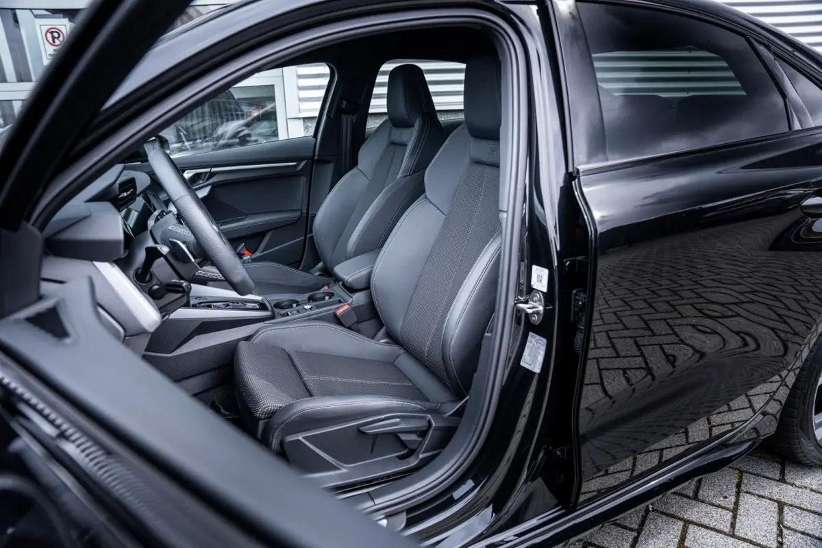 30 TFSI S edition | Airco (automatisch) | Apple Carplay/Android Auto|telefoonintegratie premium | Cruise control
