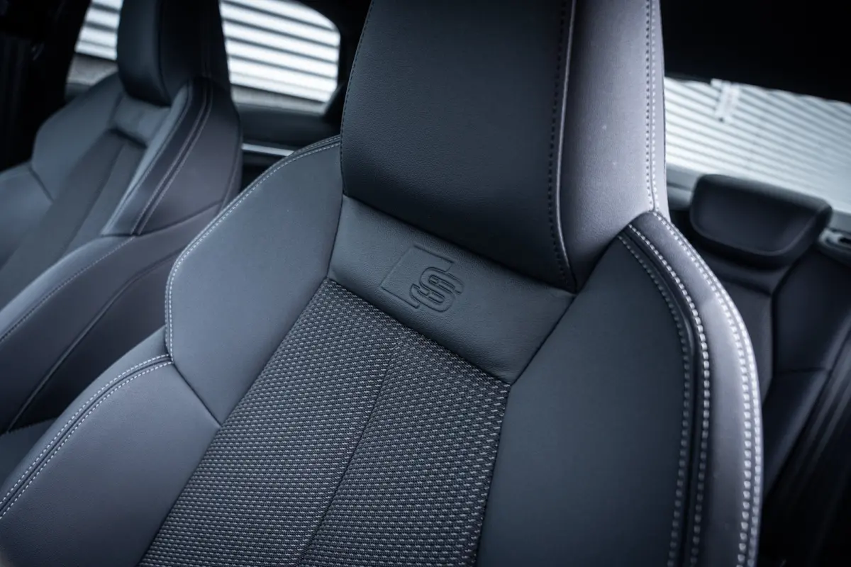 30 TFSI S edition | Airco (automatisch) | Apple Carplay/Android Auto|telefoonintegratie premium | Cruise control