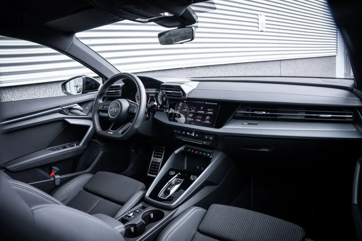 30 TFSI S edition | Airco (automatisch) | Apple Carplay/Android Auto|telefoonintegratie premium | Cruise control