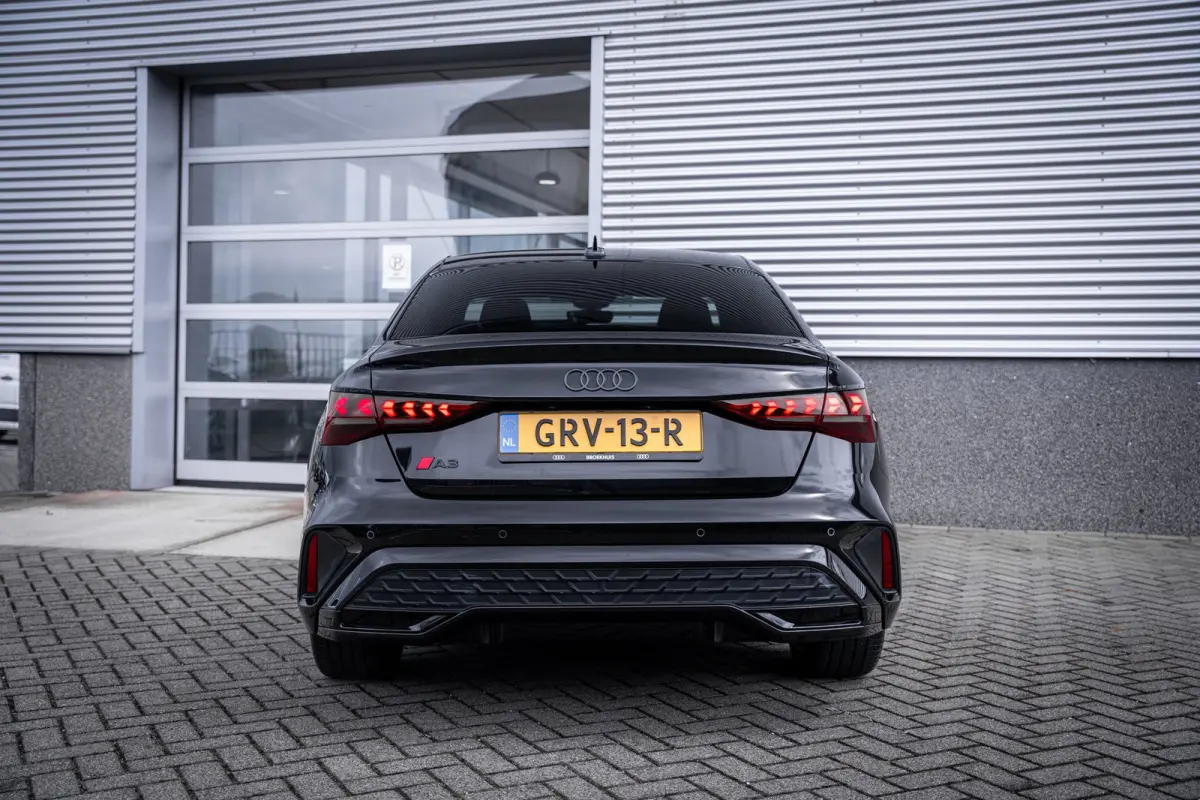 30 TFSI S edition | Airco (automatisch) | Apple Carplay/Android Auto|telefoonintegratie premium | Cruise control