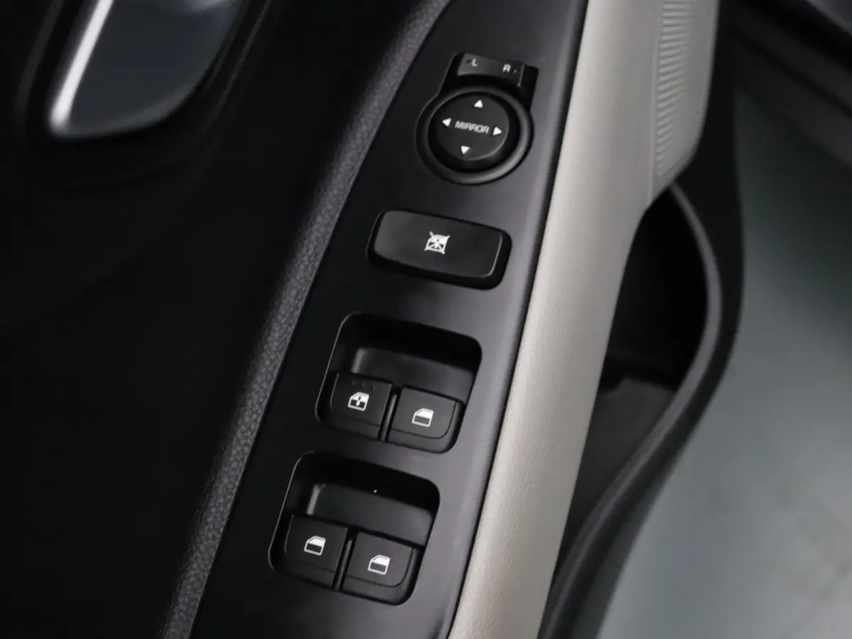 100pk T-GDi Sports Edition Apple Carplay/Android Auto | Airco