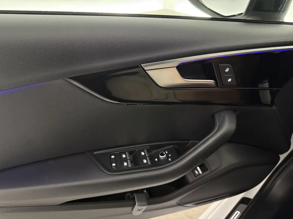 35 TFSI S-Line Competition | Black Edition | Pano | Camera | Virtual | Sfeer | Trekhaak | Carplay | Parkeersens.
