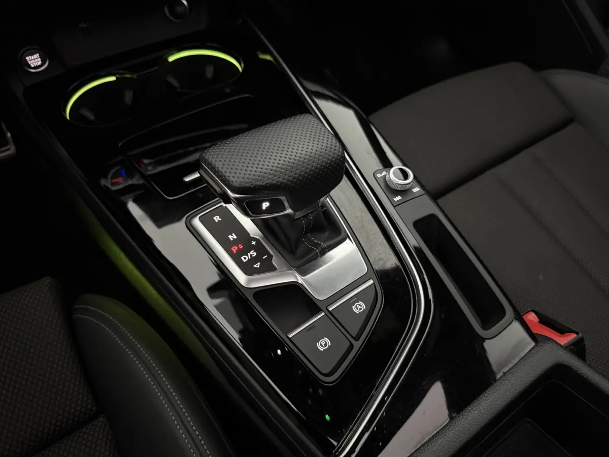 35 TFSI S-Line Competition | Black Edition | Pano | Camera | Virtual | Sfeer | Trekhaak | Carplay | Parkeersens.