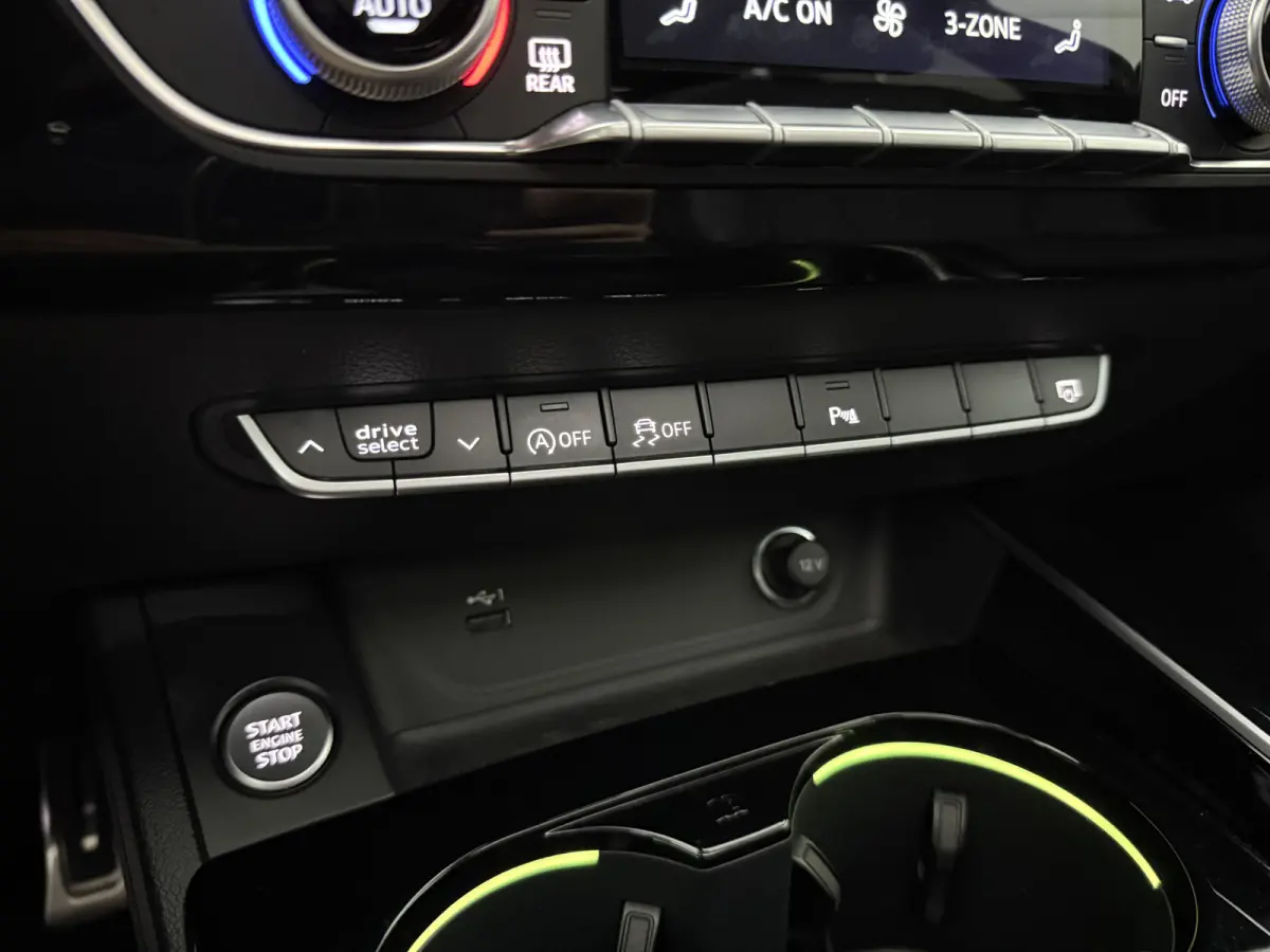 35 TFSI S-Line Competition | Black Edition | Pano | Camera | Virtual | Sfeer | Trekhaak | Carplay | Parkeersens.
