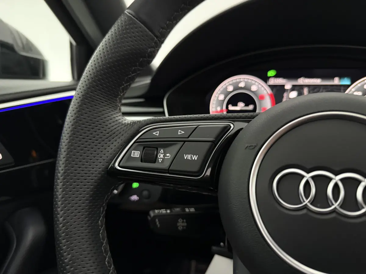 35 TFSI S-Line Competition | Black Edition | Pano | Camera | Virtual | Sfeer | Trekhaak | Carplay | Parkeersens.